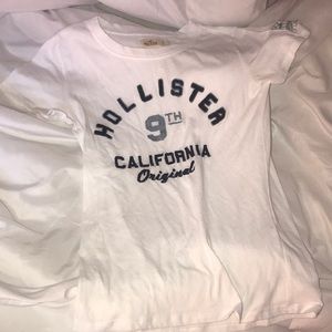 White Hollister graphic tee